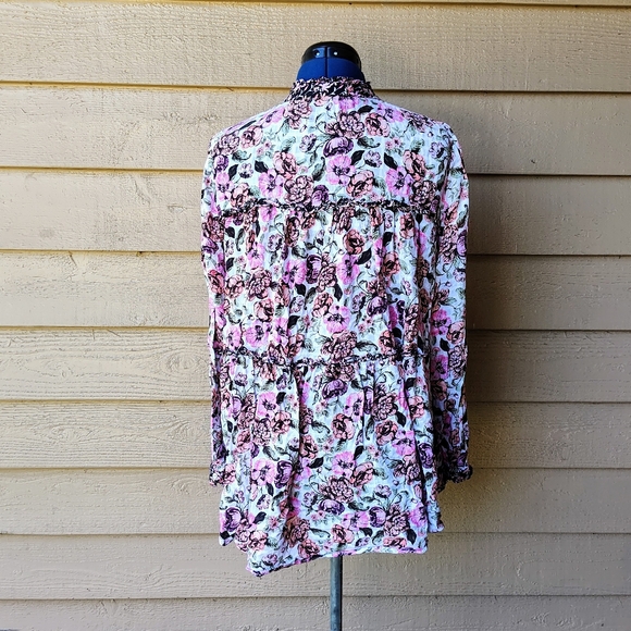 Jane & Delancey Artsy Floral Blouse - Picture 4 of 5